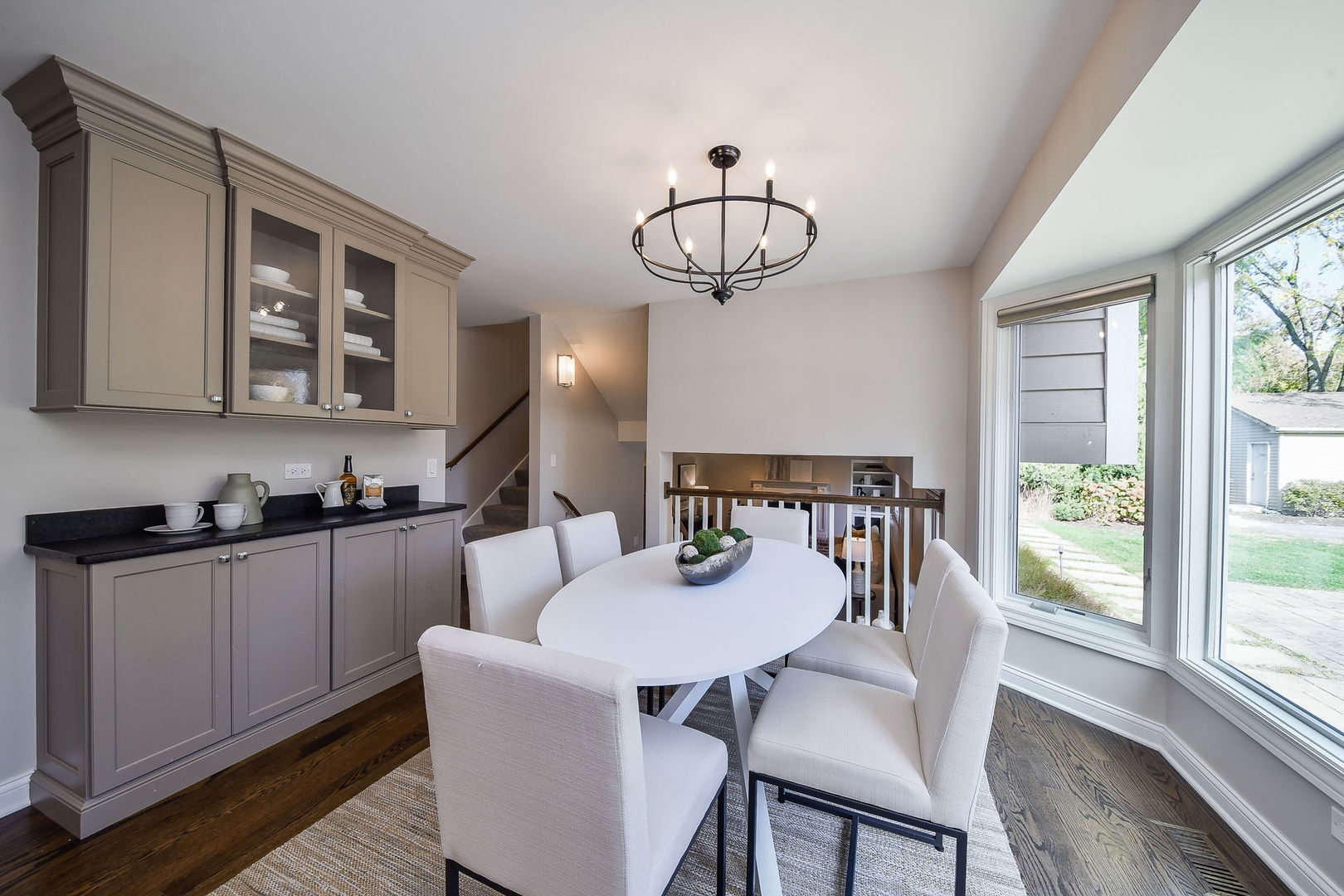 4733 ROSLYN Road, Downers Grove, IL 60515