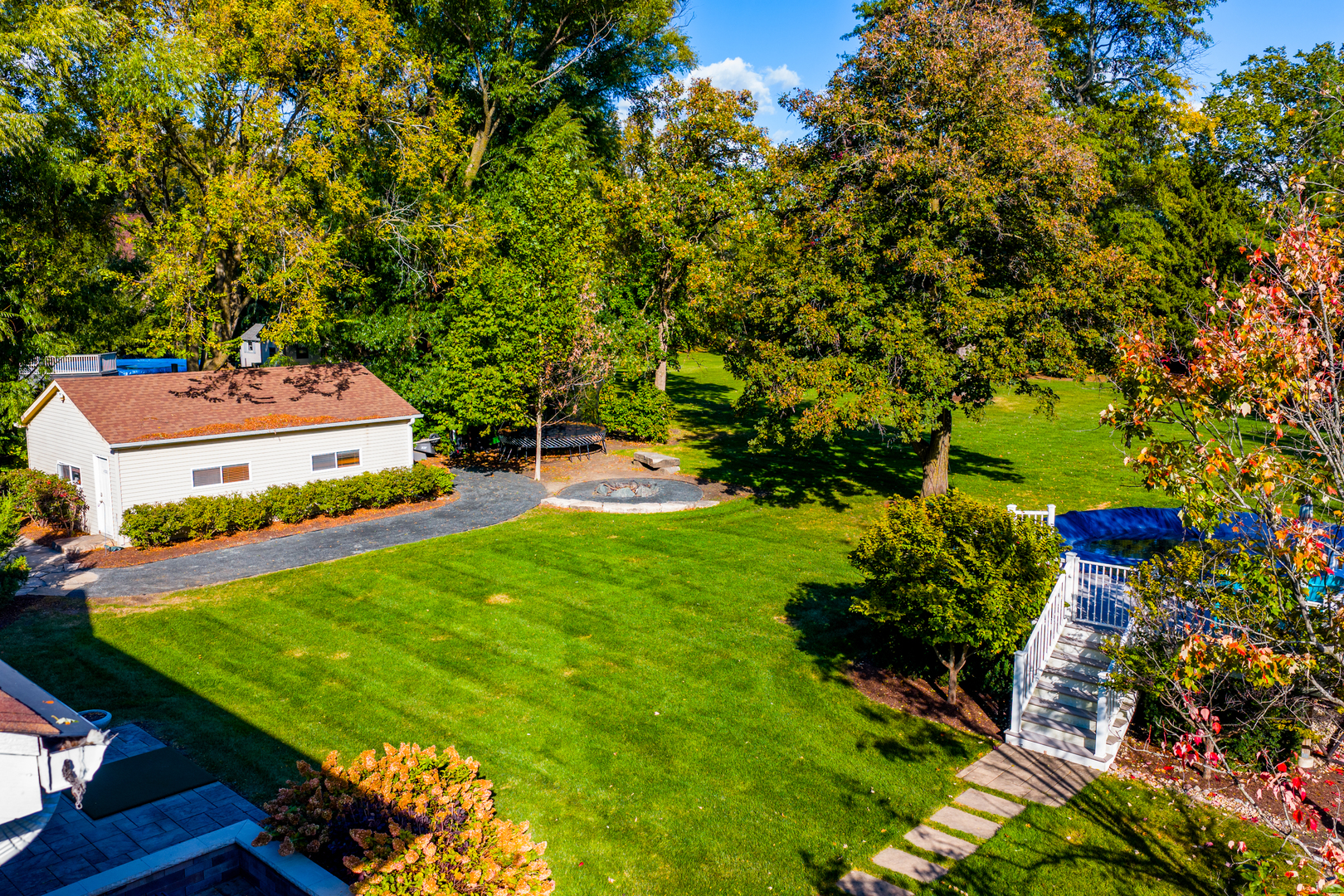 4733 ROSLYN Road, Downers Grove, IL 60515