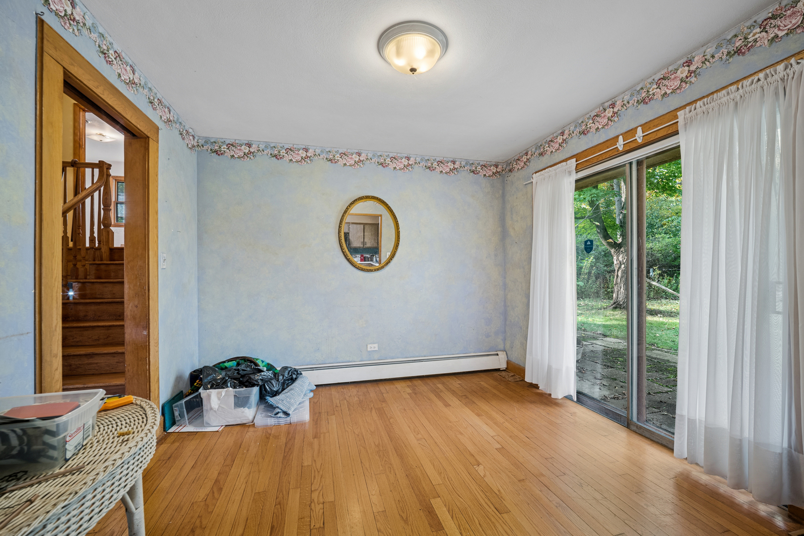 1068 N Hainesville Road, Round Lake, IL 60073