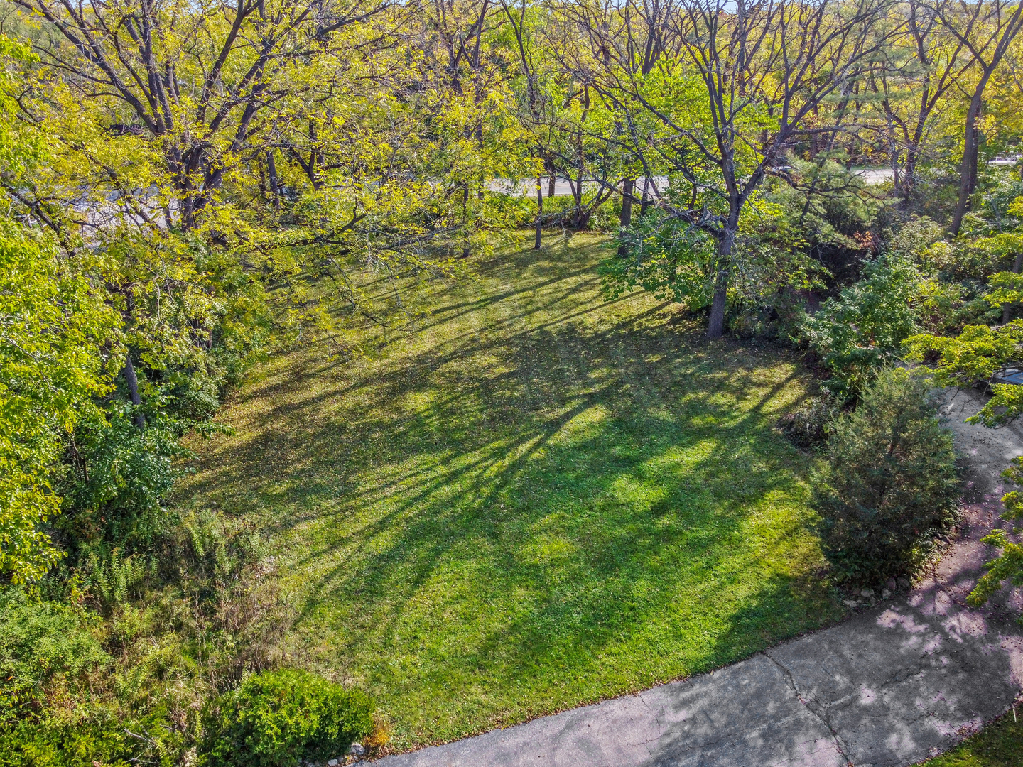 1068 N Hainesville Road, Round Lake, IL 60073