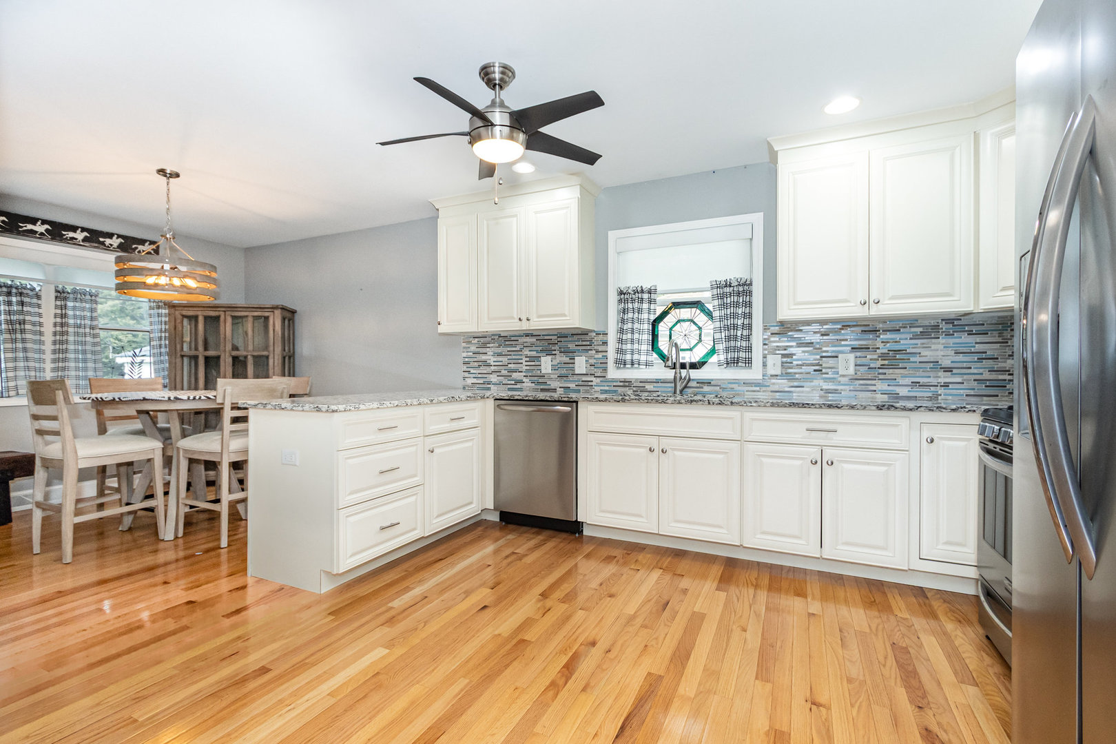 17 E Charles Street, Plano, IL 60545