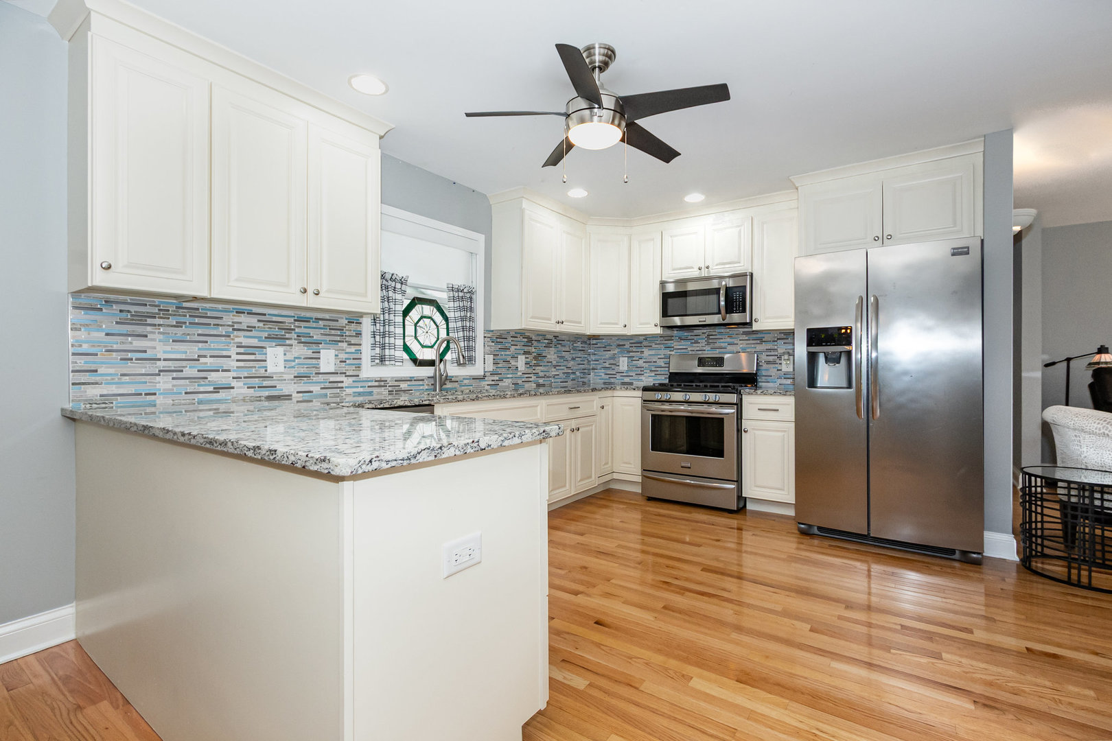 17 E Charles Street, Plano, IL 60545