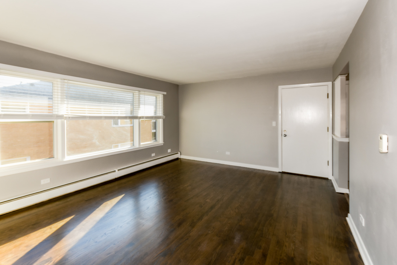 6925 N Rosemary Lane #2E, Niles, IL 60714