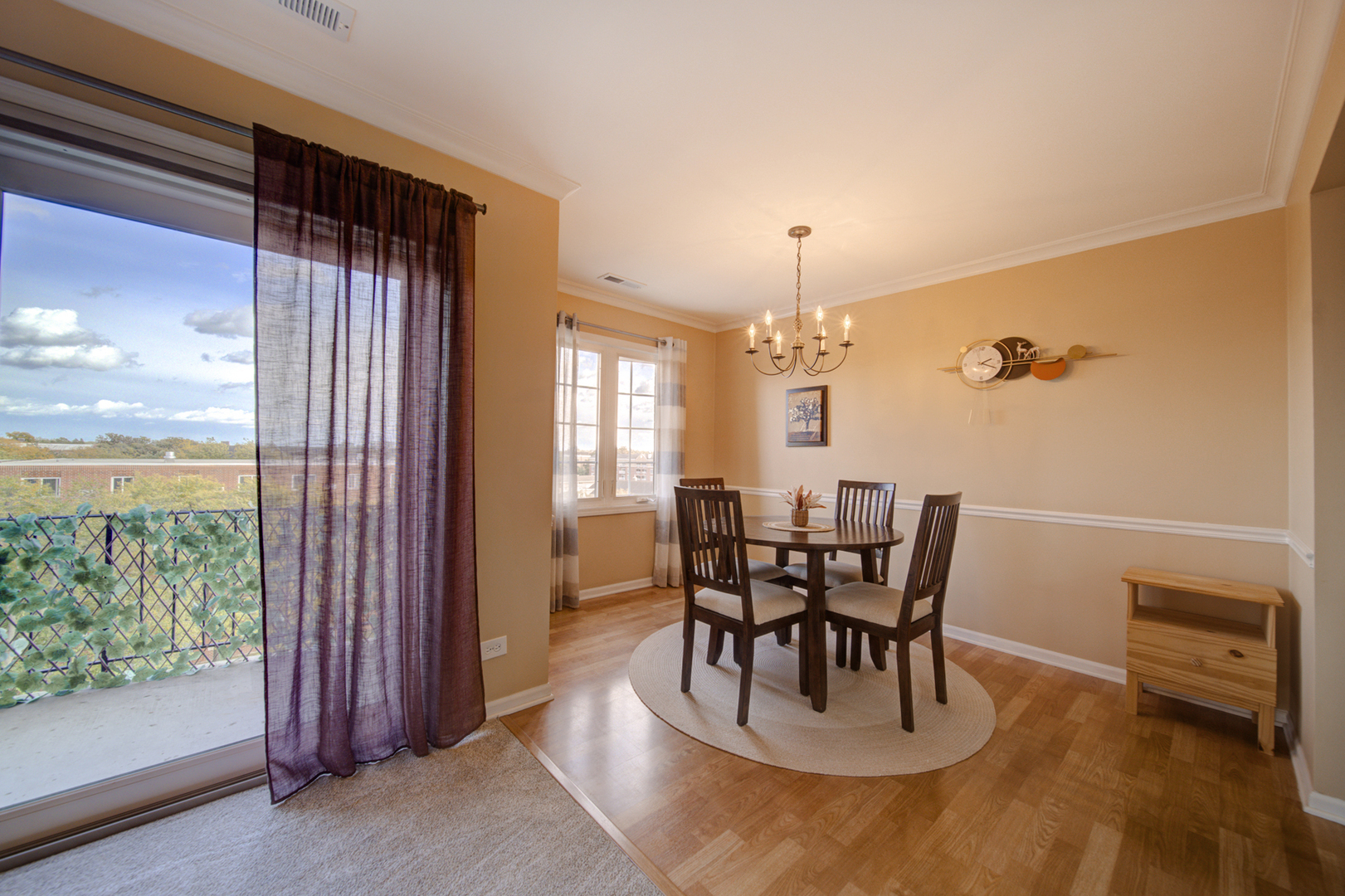 515 N Main Street #5F-S, Glen Ellyn, IL 60137
