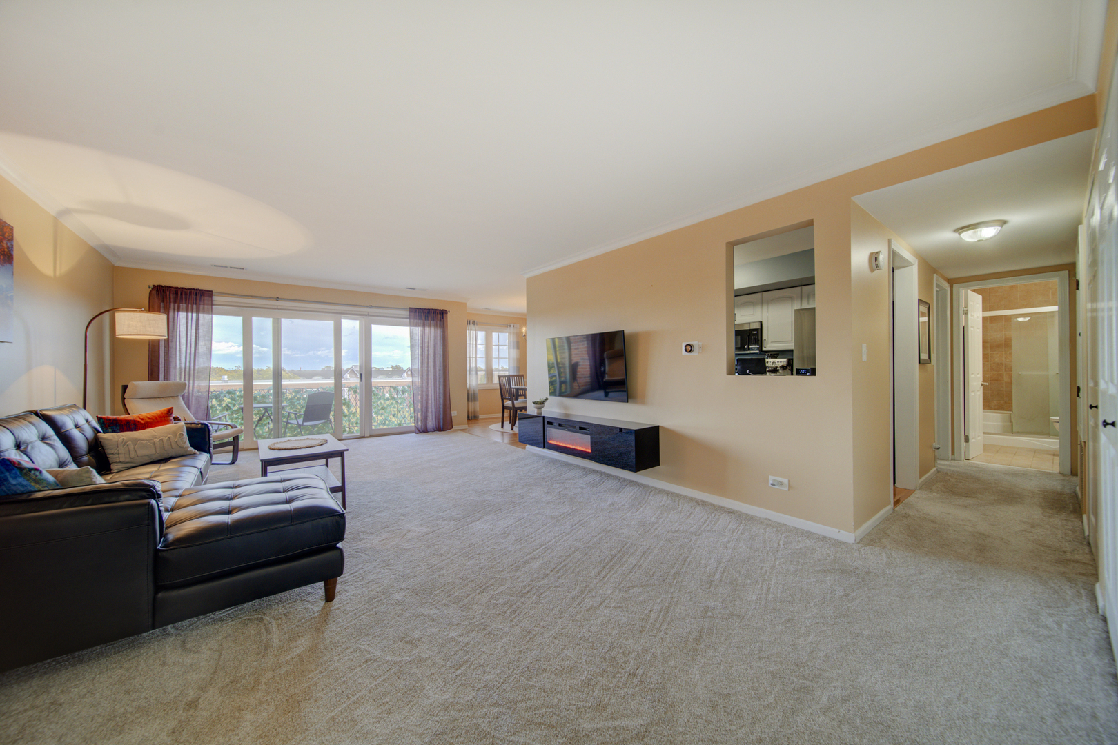 515 N Main Street #5F-S, Glen Ellyn, IL 60137