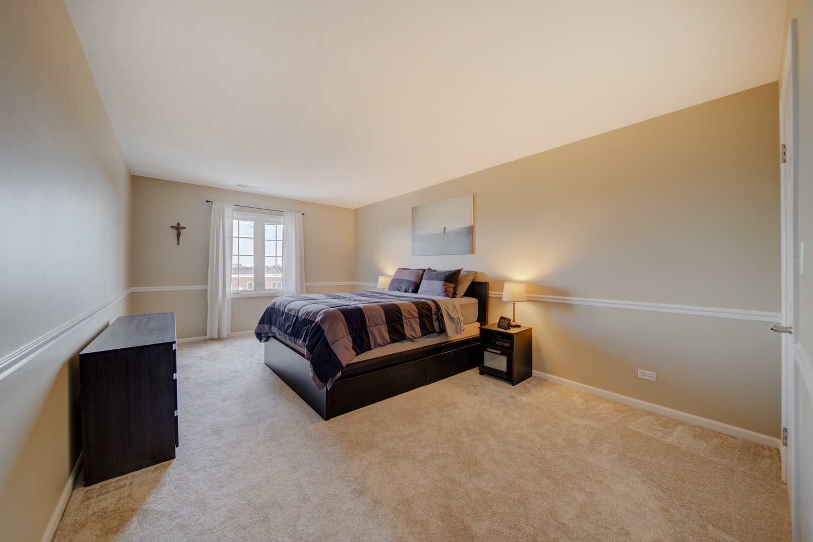 515 N Main Street #5F-S, Glen Ellyn, IL 60137