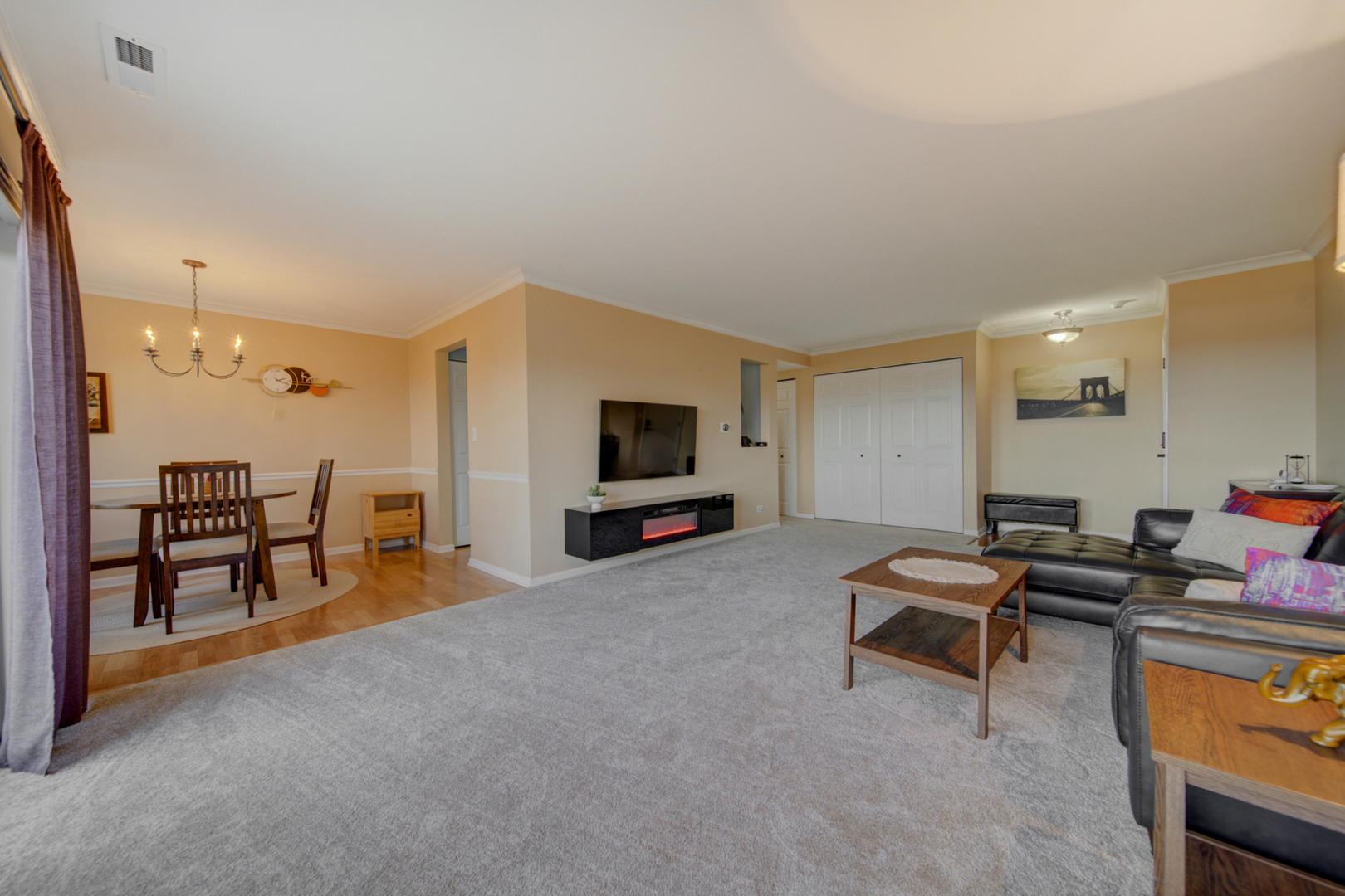 515 N Main Street #5F-S, Glen Ellyn, IL 60137