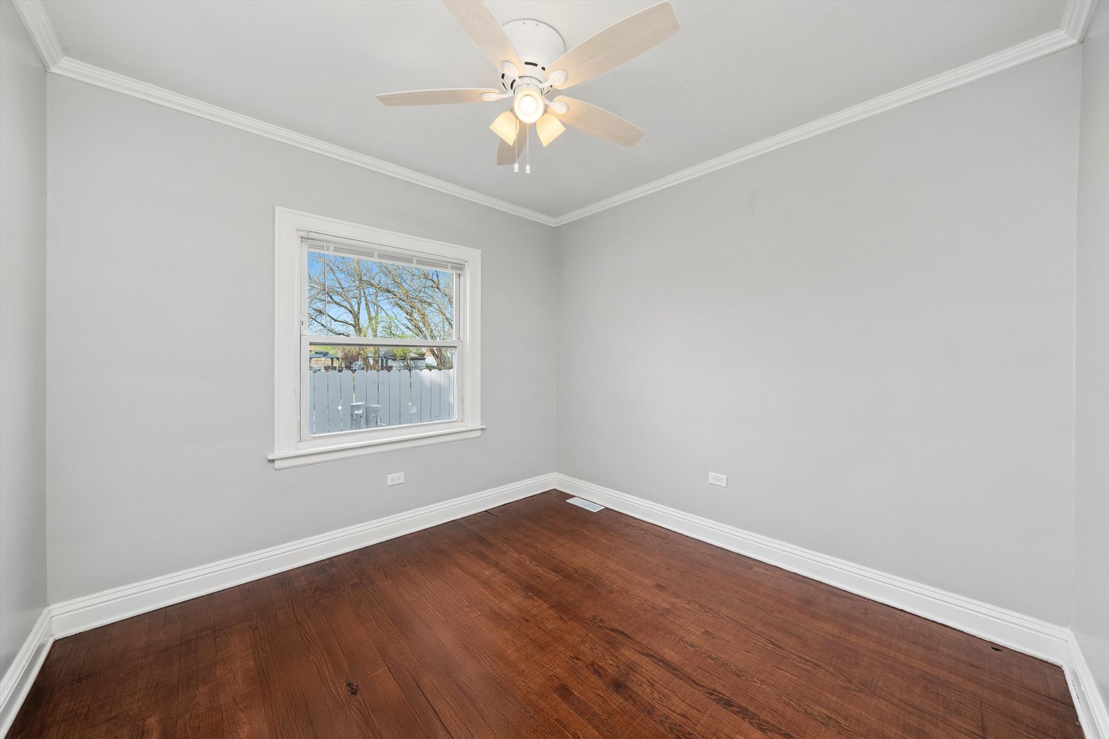 500 Engle Street, Dolton, IL 60419