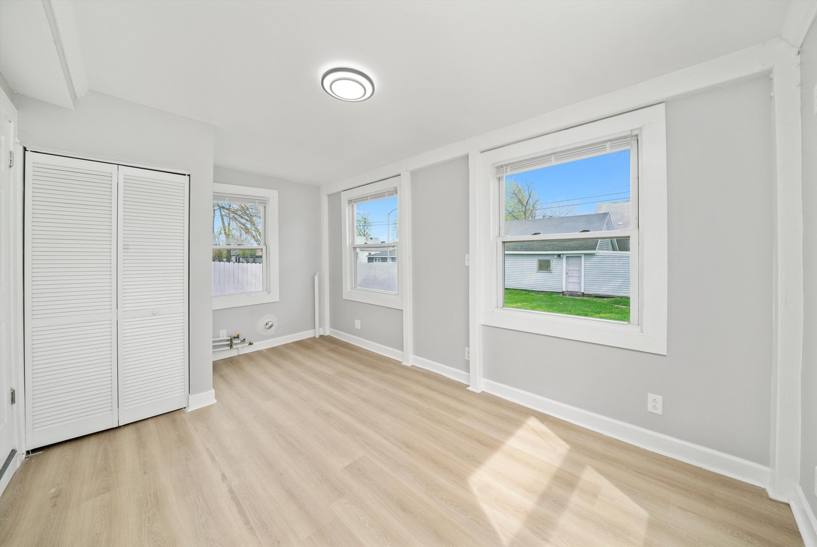 500 Engle Street, Dolton, IL 60419