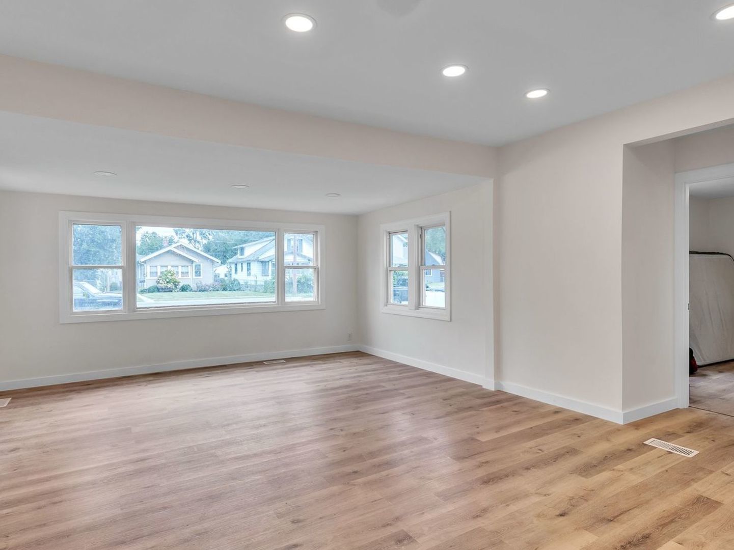 313 Grand Boulevard, Loves Park, IL 61111