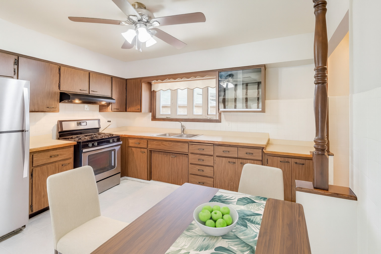 542 Memory Lane, Addison, IL 60101