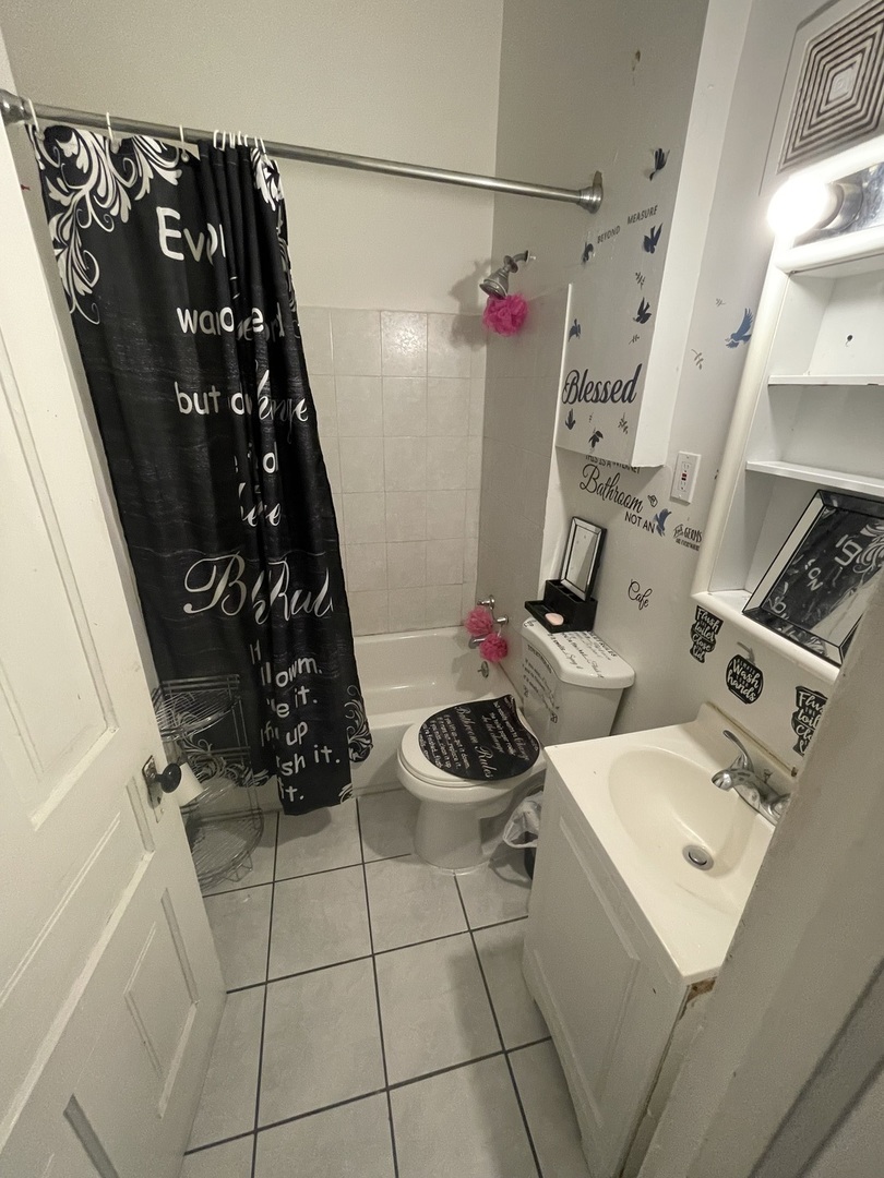 2723 W Washington Boulevard, Chicago, IL 60612