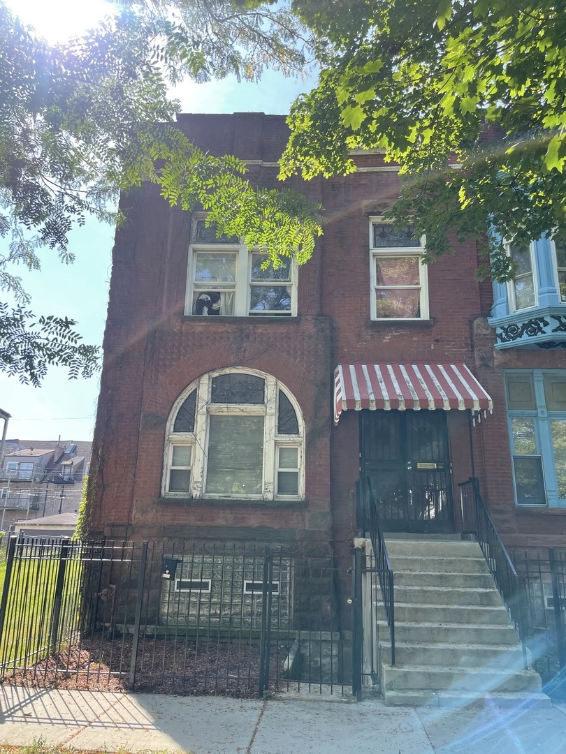 2723 W Washington Boulevard, Chicago, IL 60612