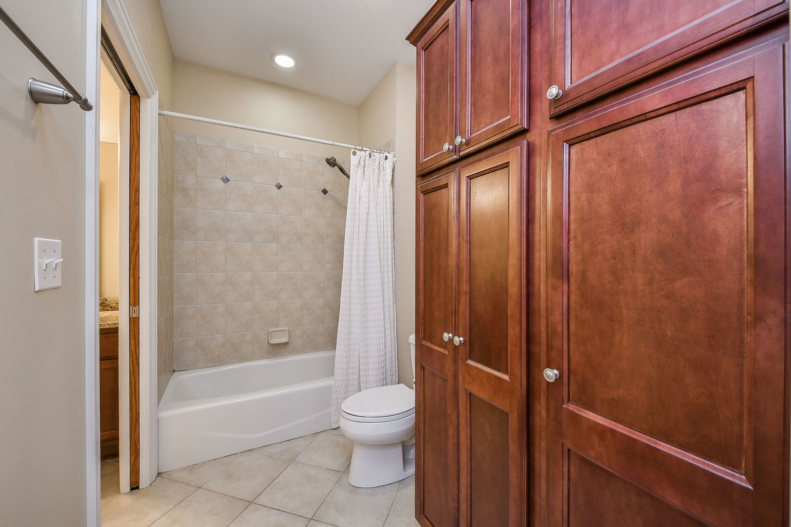 Naperville, IL 60540