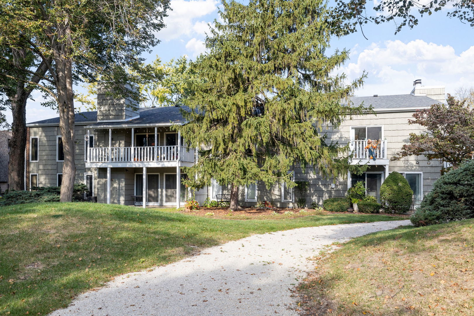 1420 Stonebridge Trail #1-3, Wheaton, IL 60189