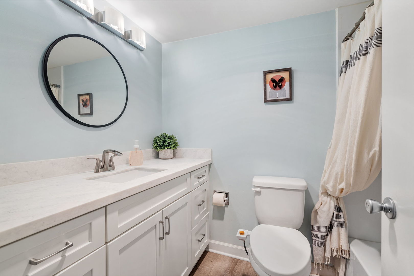 1420 Stonebridge Trail #1-3, Wheaton, IL 60189