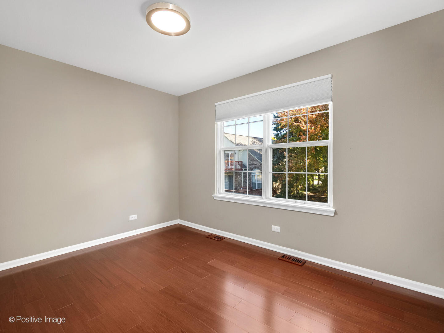 296 LORRAINE Circle, Bloomingdale, IL 60108