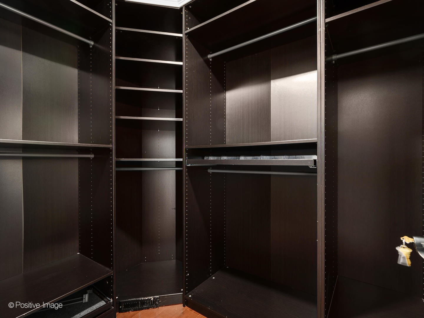 296 LORRAINE Circle, Bloomingdale, IL 60108