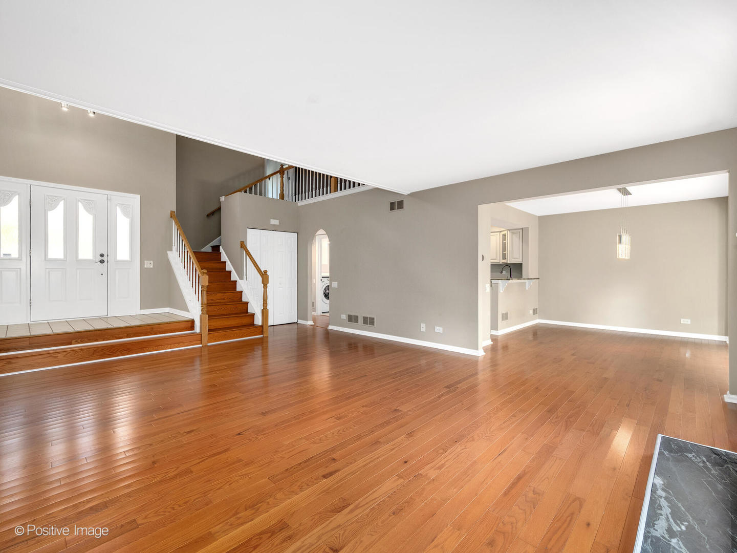 296 LORRAINE Circle, Bloomingdale, IL 60108