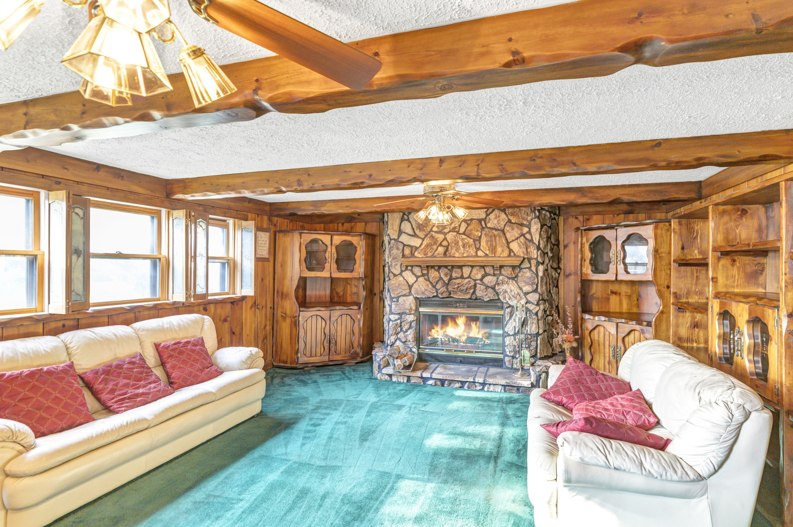 1306 E Best Drive, Arlington Heights, IL 60004