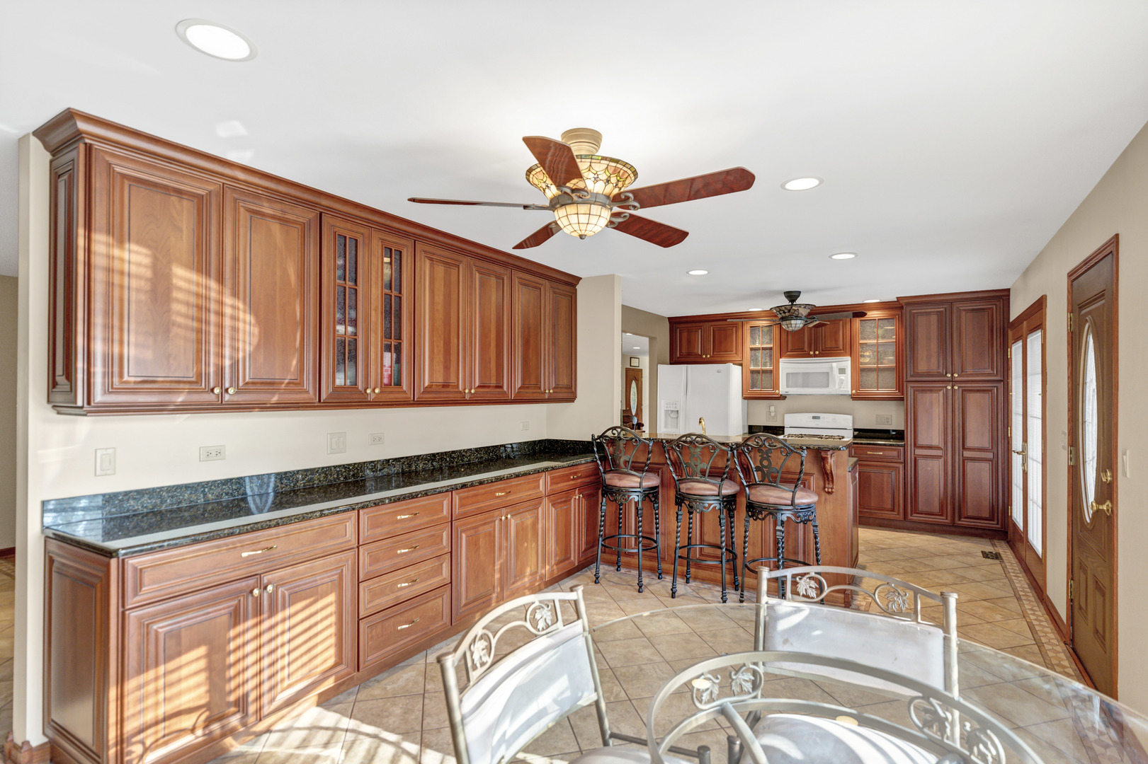 1306 E Best Drive, Arlington Heights, IL 60004