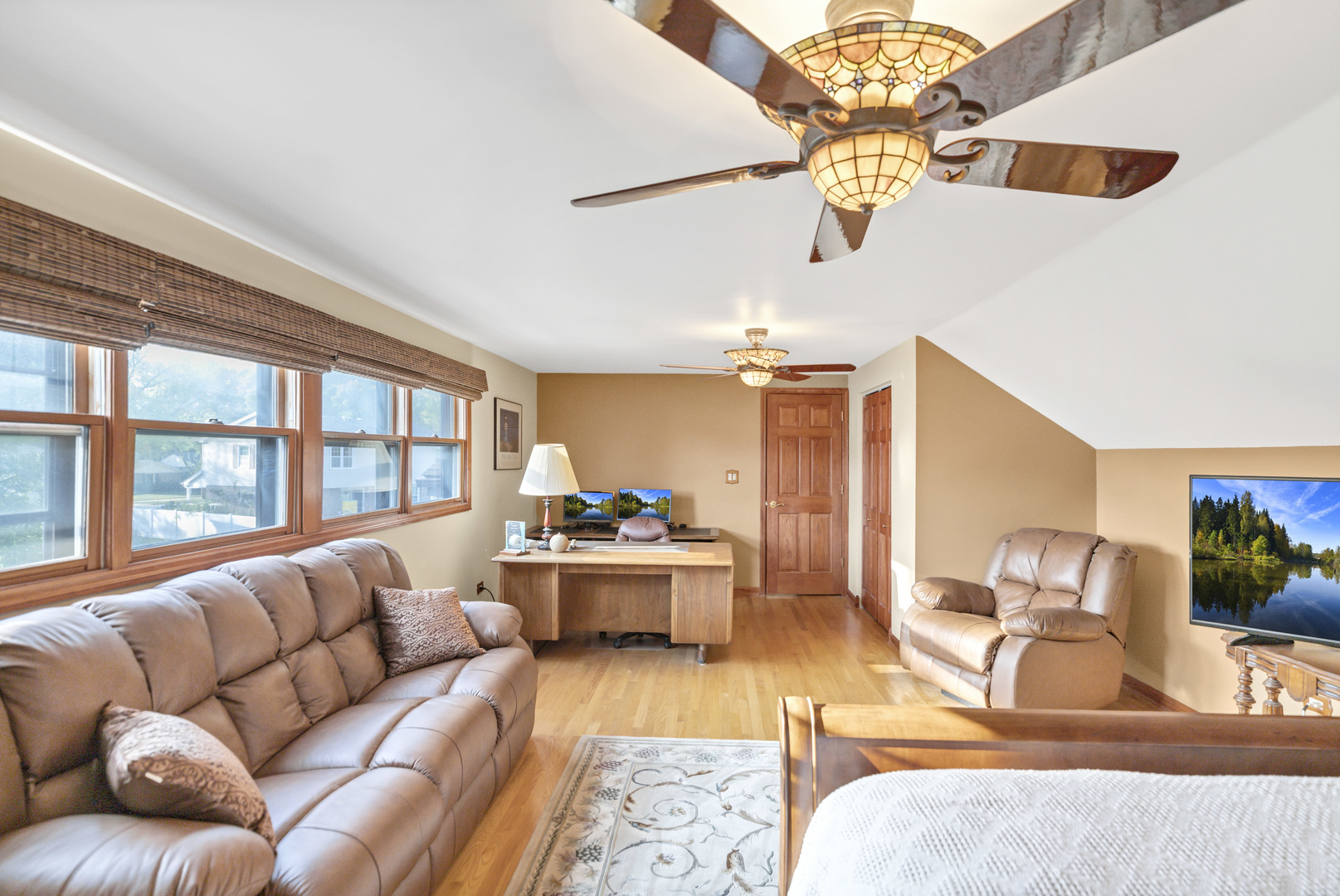 1306 E Best Drive, Arlington Heights, IL 60004