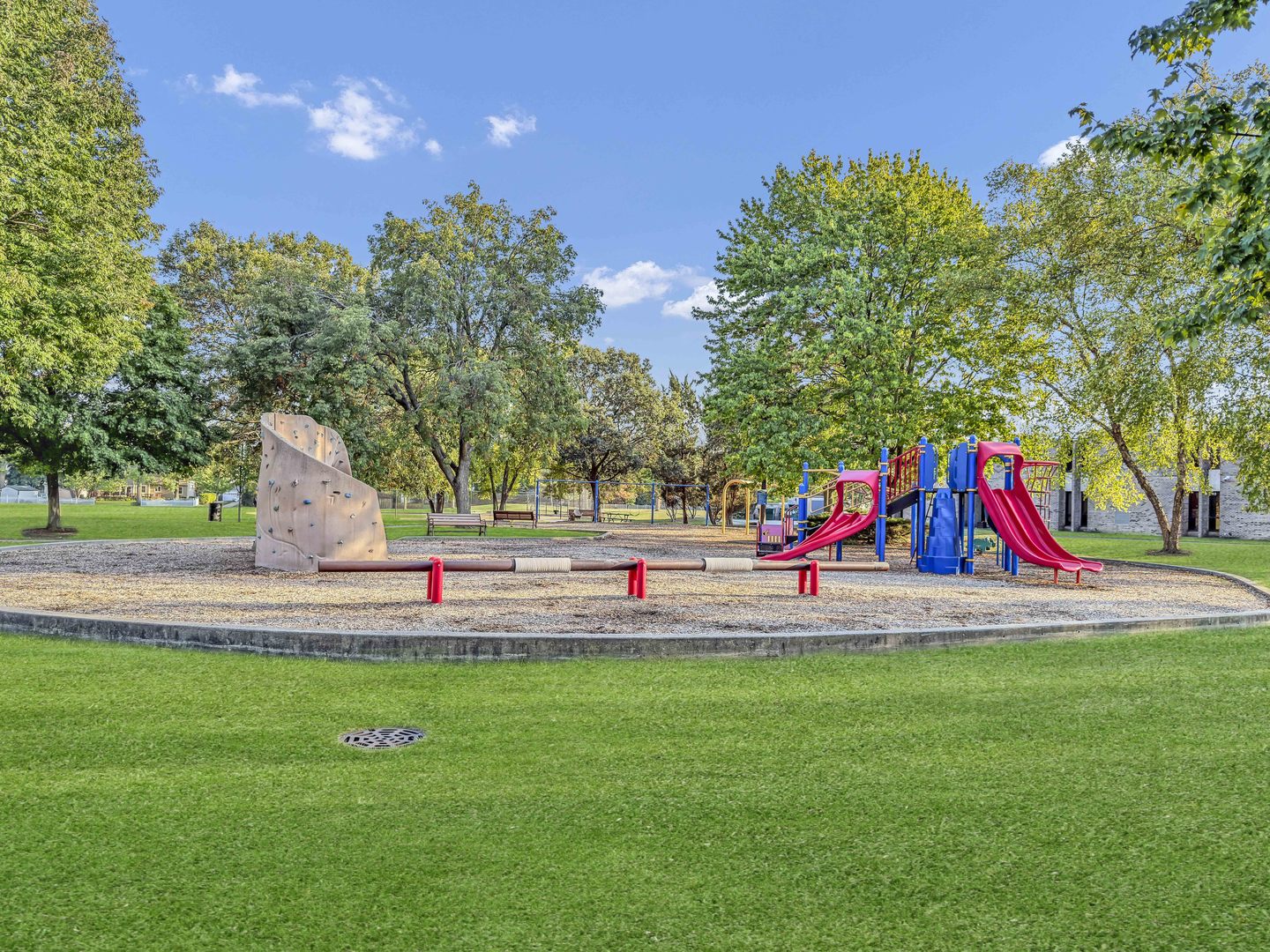 1306 E Best Drive, Arlington Heights, IL 60004