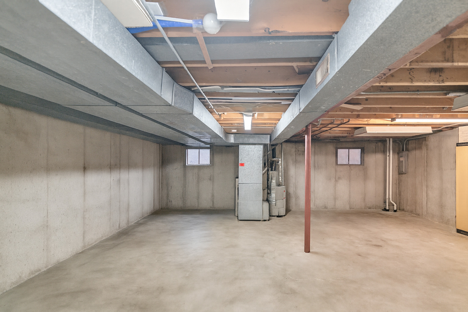 1306 E Best Drive, Arlington Heights, IL 60004