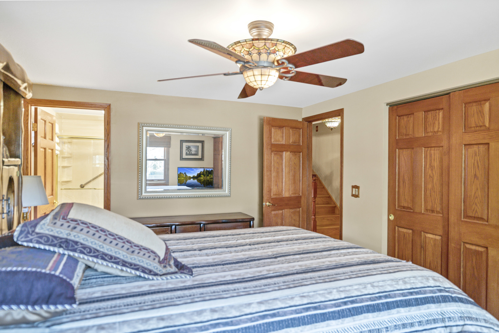 1306 E Best Drive, Arlington Heights, IL 60004