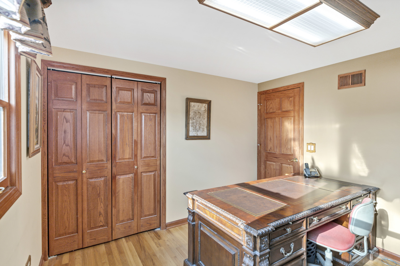 1306 E Best Drive, Arlington Heights, IL 60004