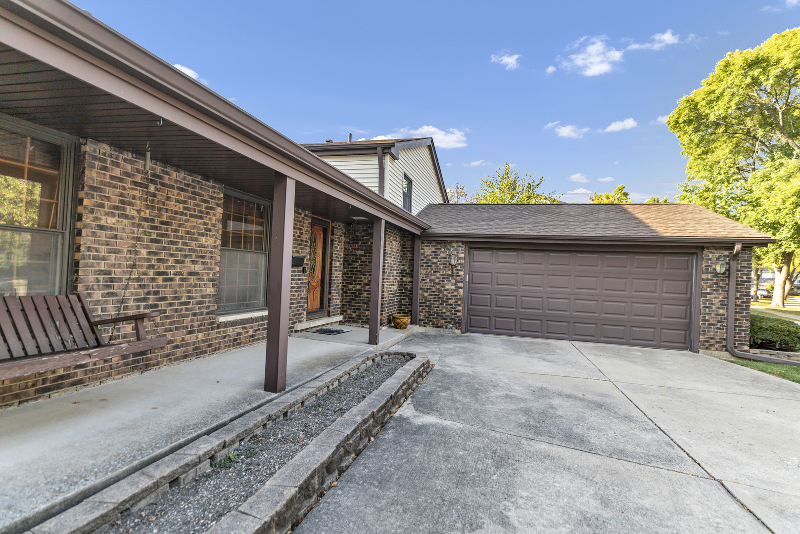 1306 E Best Drive, Arlington Heights, IL 60004