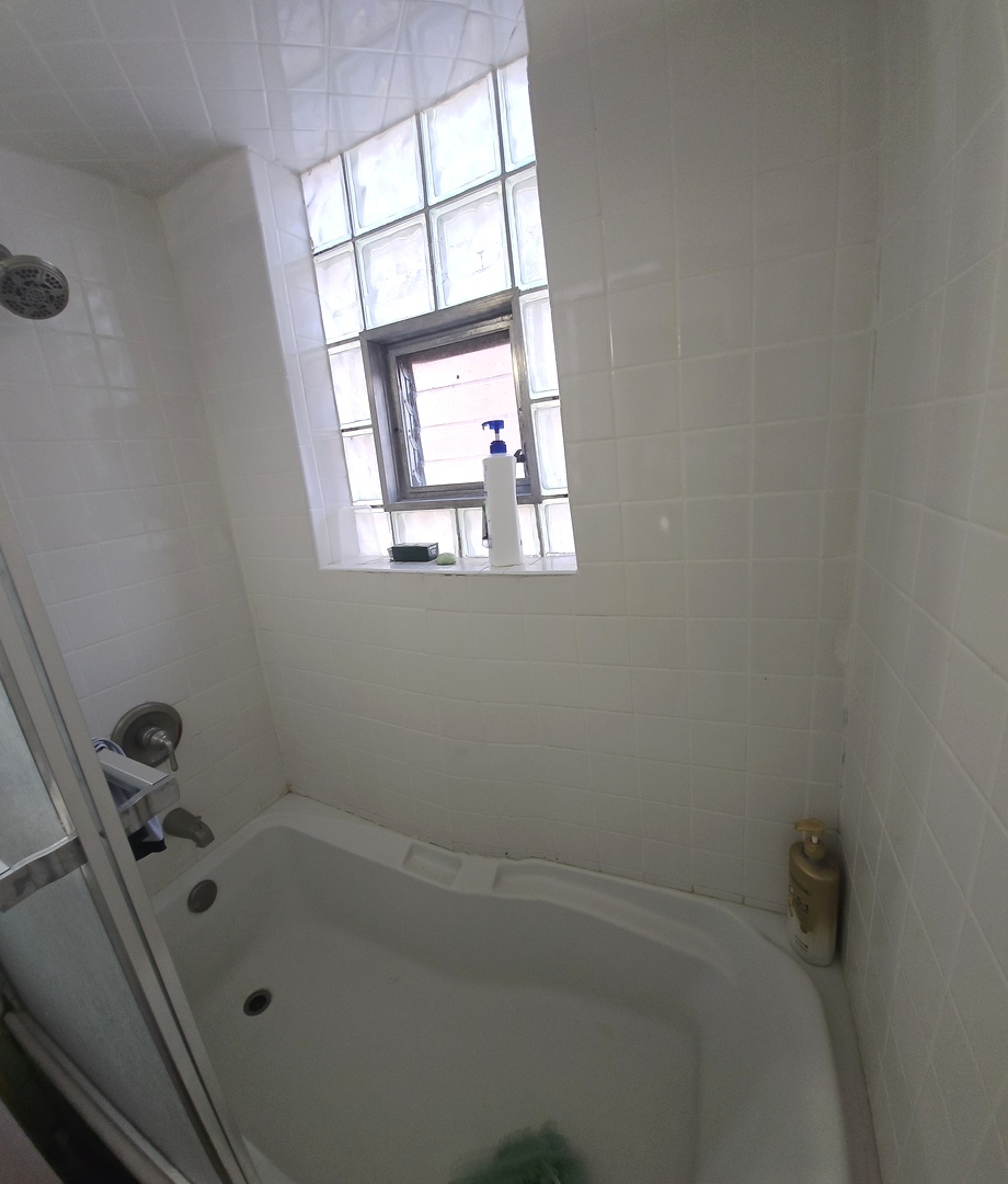 1832 N 23rd Avenue, Melrose Park, IL 60160