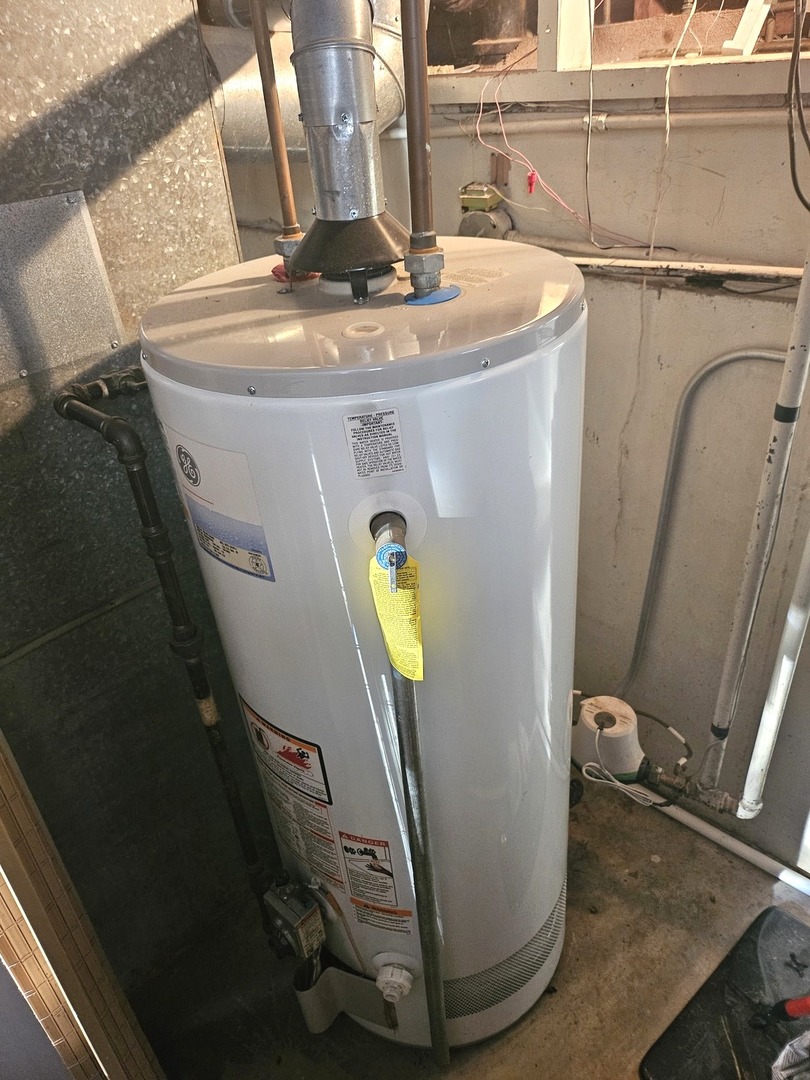 1832 N 23rd Avenue, Melrose Park, IL 60160