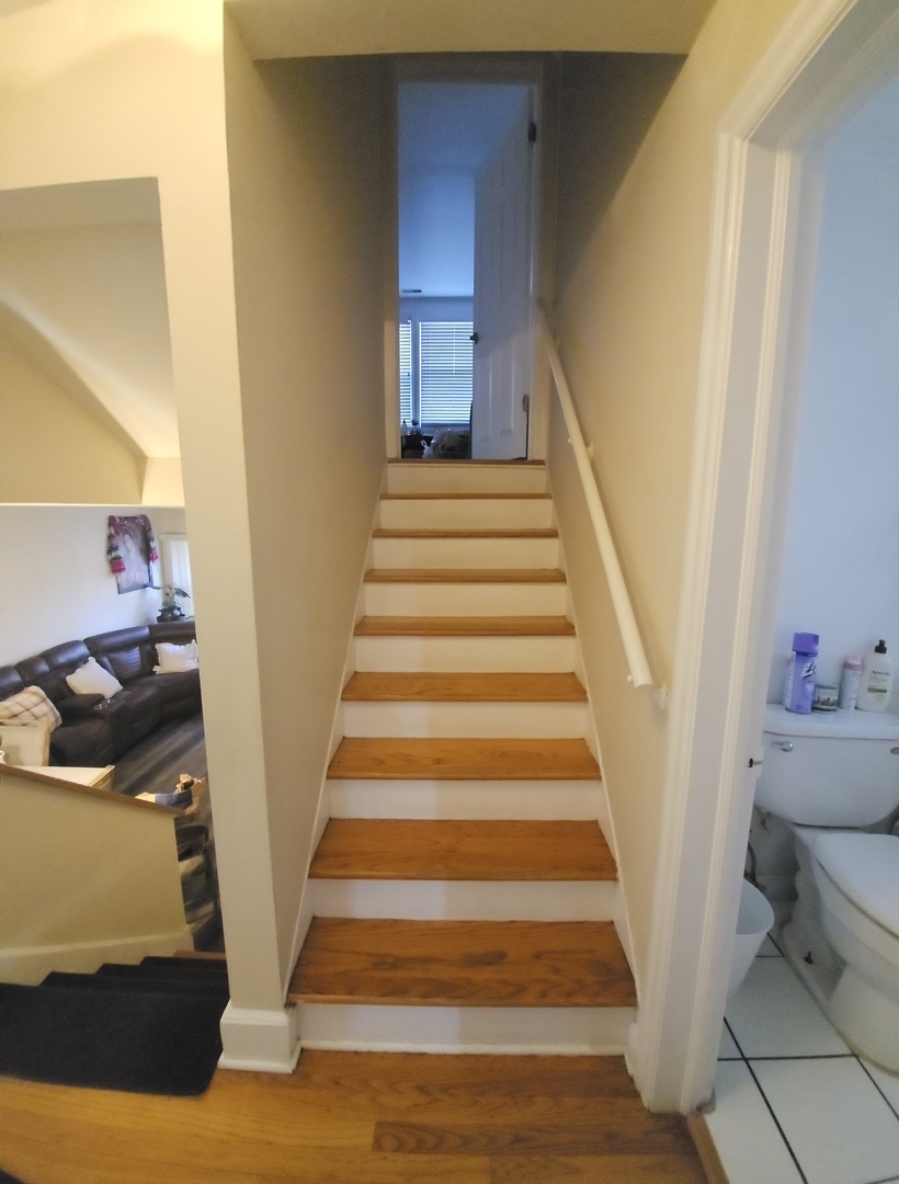 1832 N 23rd Avenue, Melrose Park, IL 60160