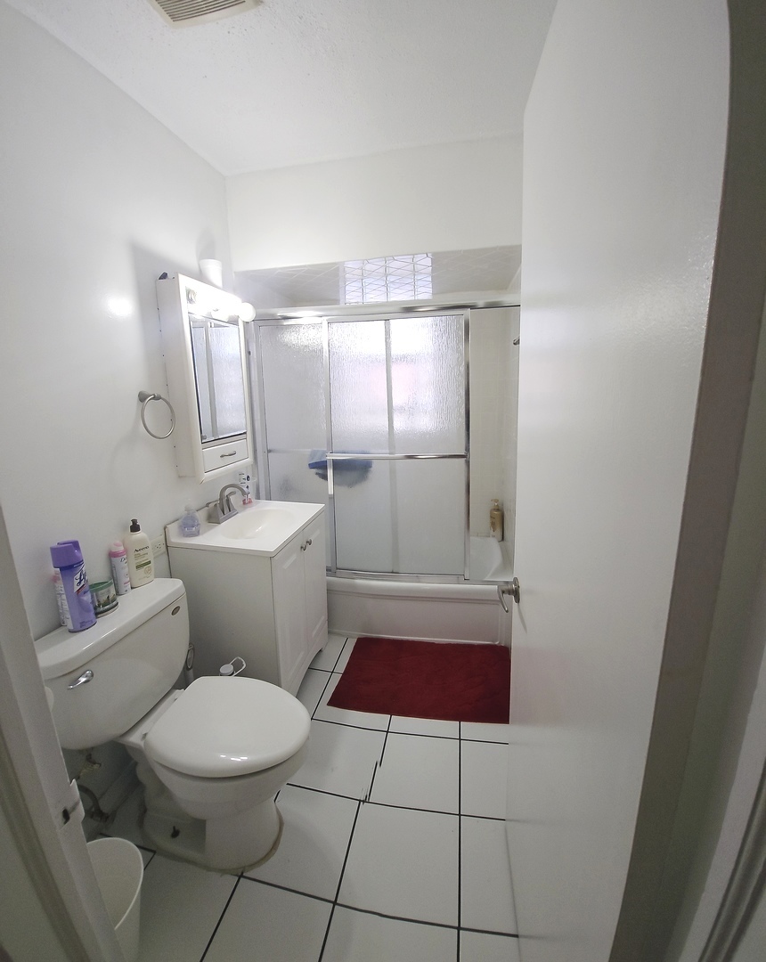 1832 N 23rd Avenue, Melrose Park, IL 60160