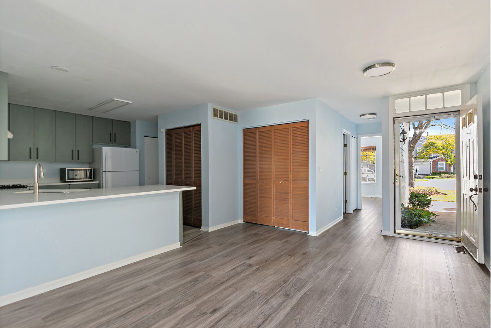 8 Taft Court #A, Streamwood, IL 60107