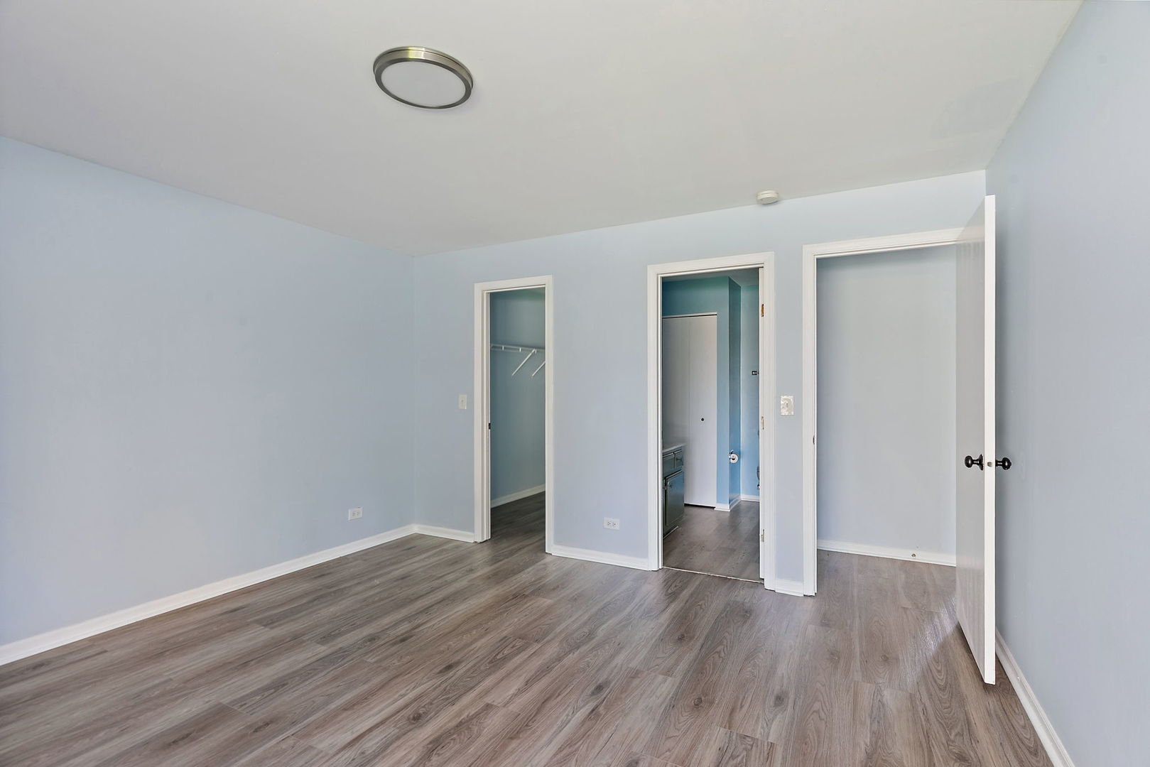 8 Taft Court #A, Streamwood, IL 60107