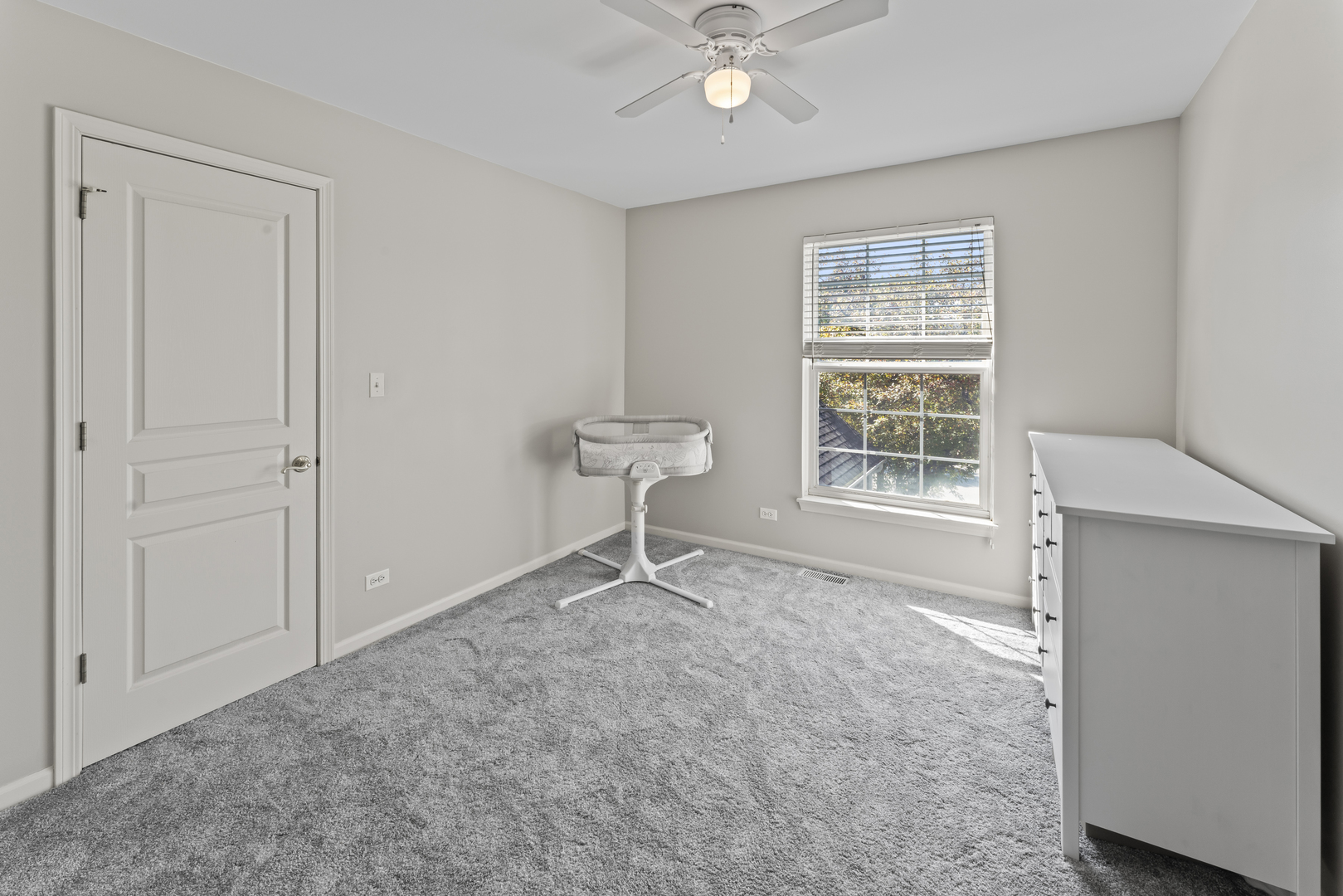 601 Woods Creek Lane, Algonquin, IL 60102