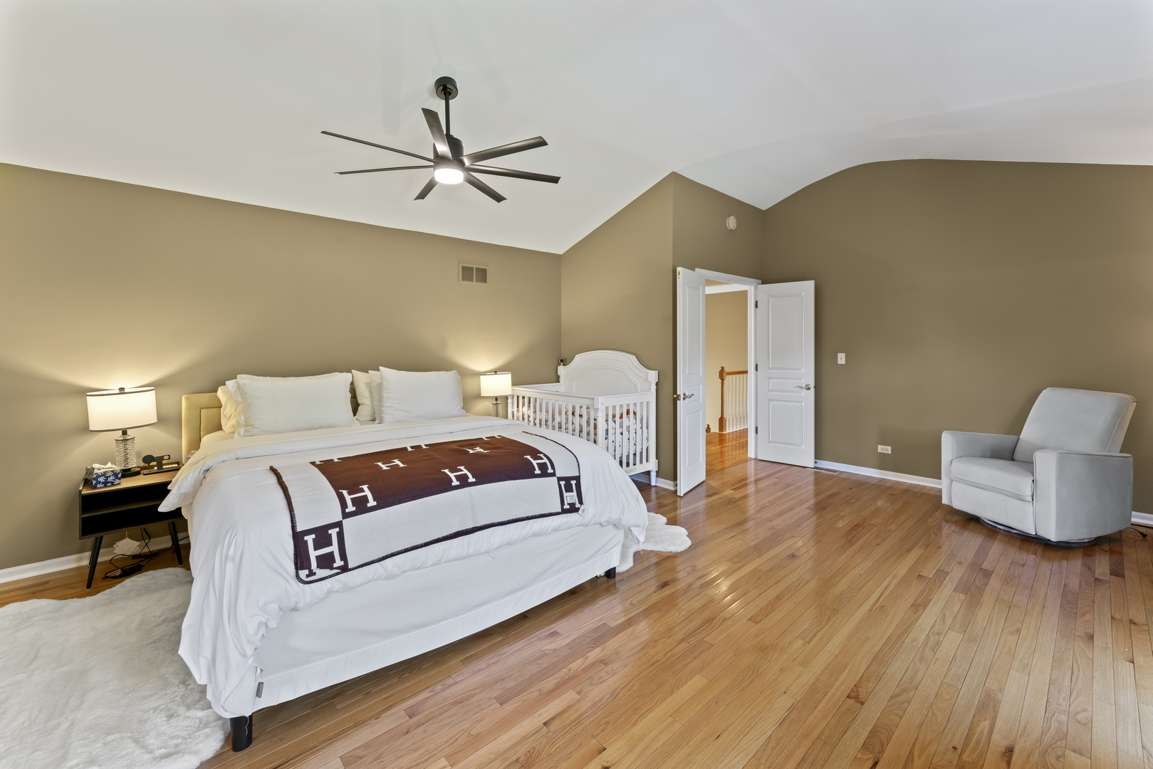 601 Woods Creek Lane, Algonquin, IL 60102