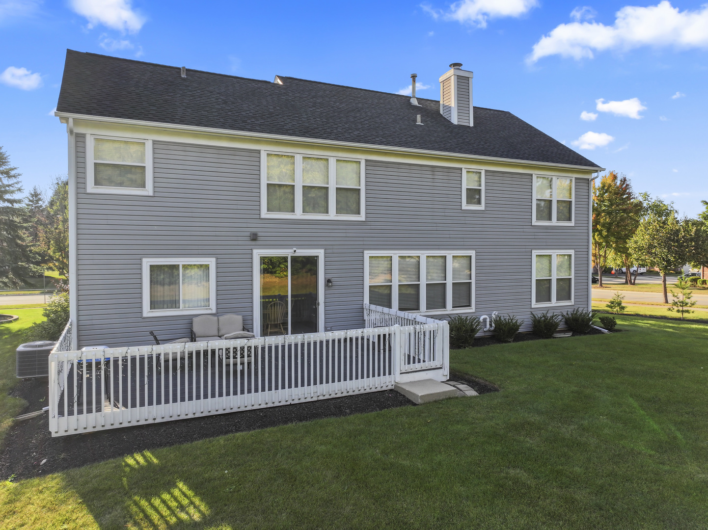 601 Woods Creek Lane, Algonquin, IL 60102