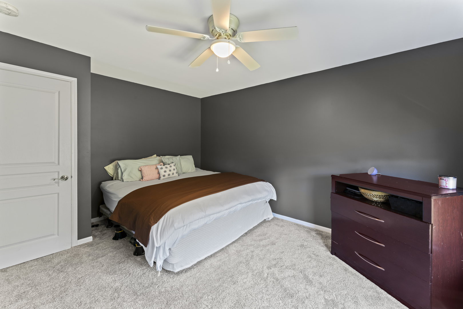 601 Woods Creek Lane, Algonquin, IL 60102