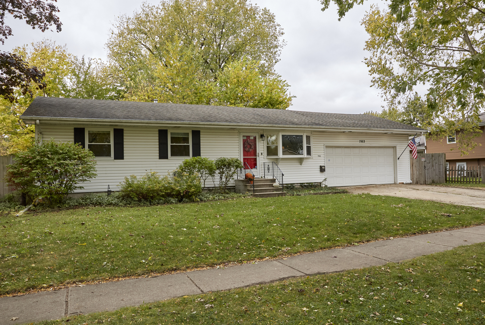 782 Redwood Drive, Aurora, IL 60506