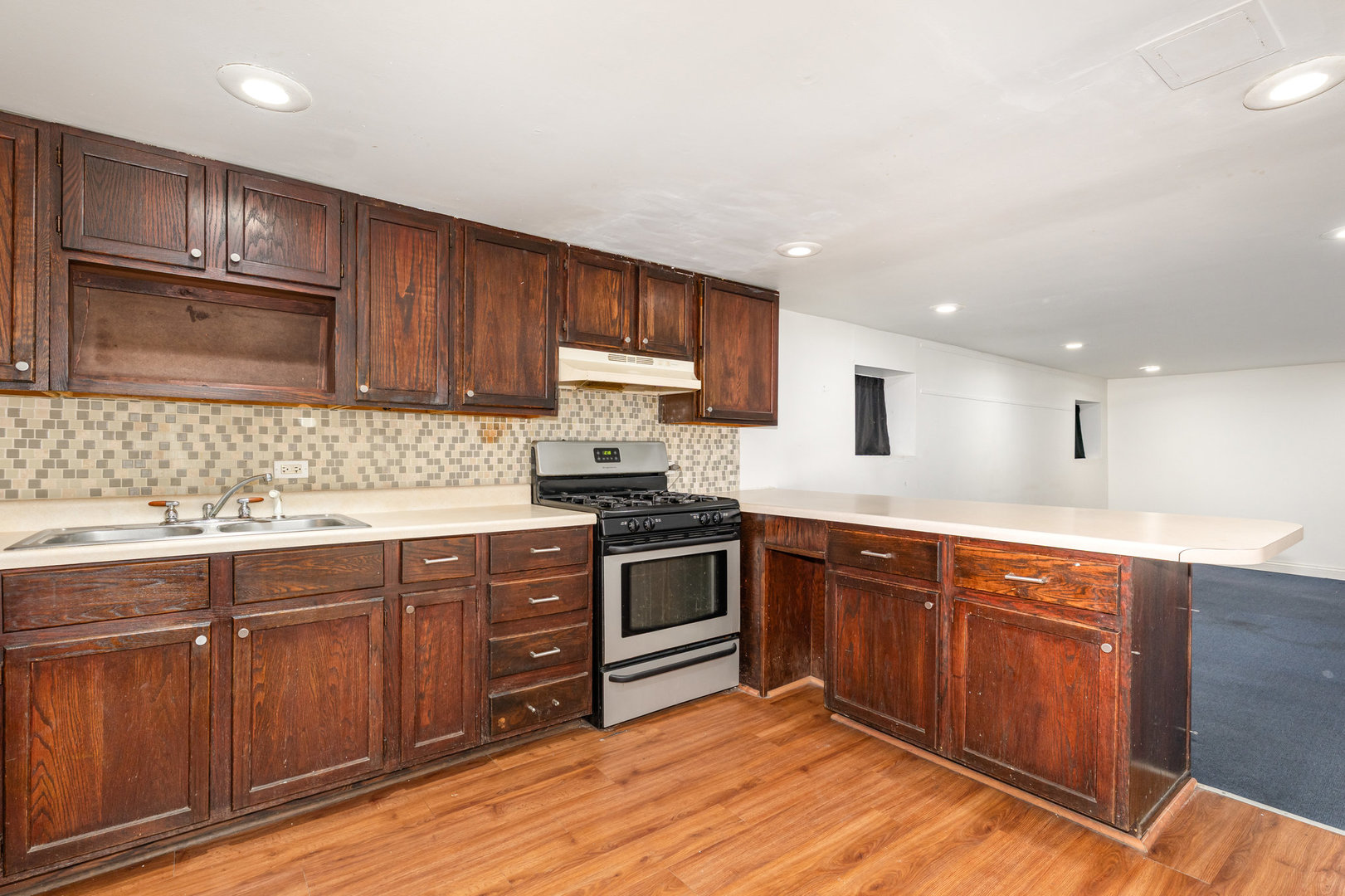 2113 N Avers Avenue, Chicago, IL 60647