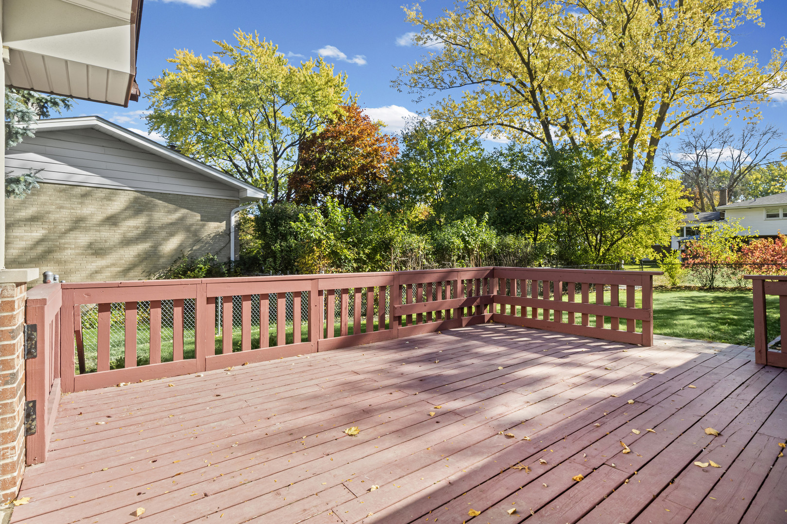 715 E Valley Lane, Arlington Heights, IL 60004