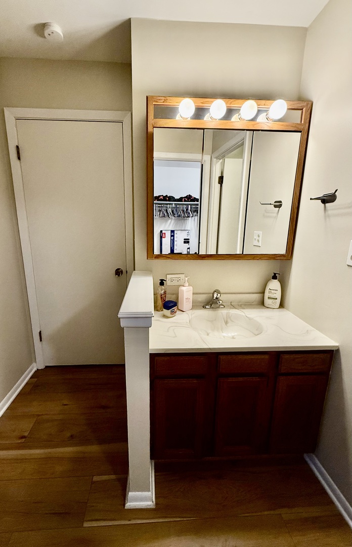 1275 E Baldwin Lane #408, Palatine, IL 60074