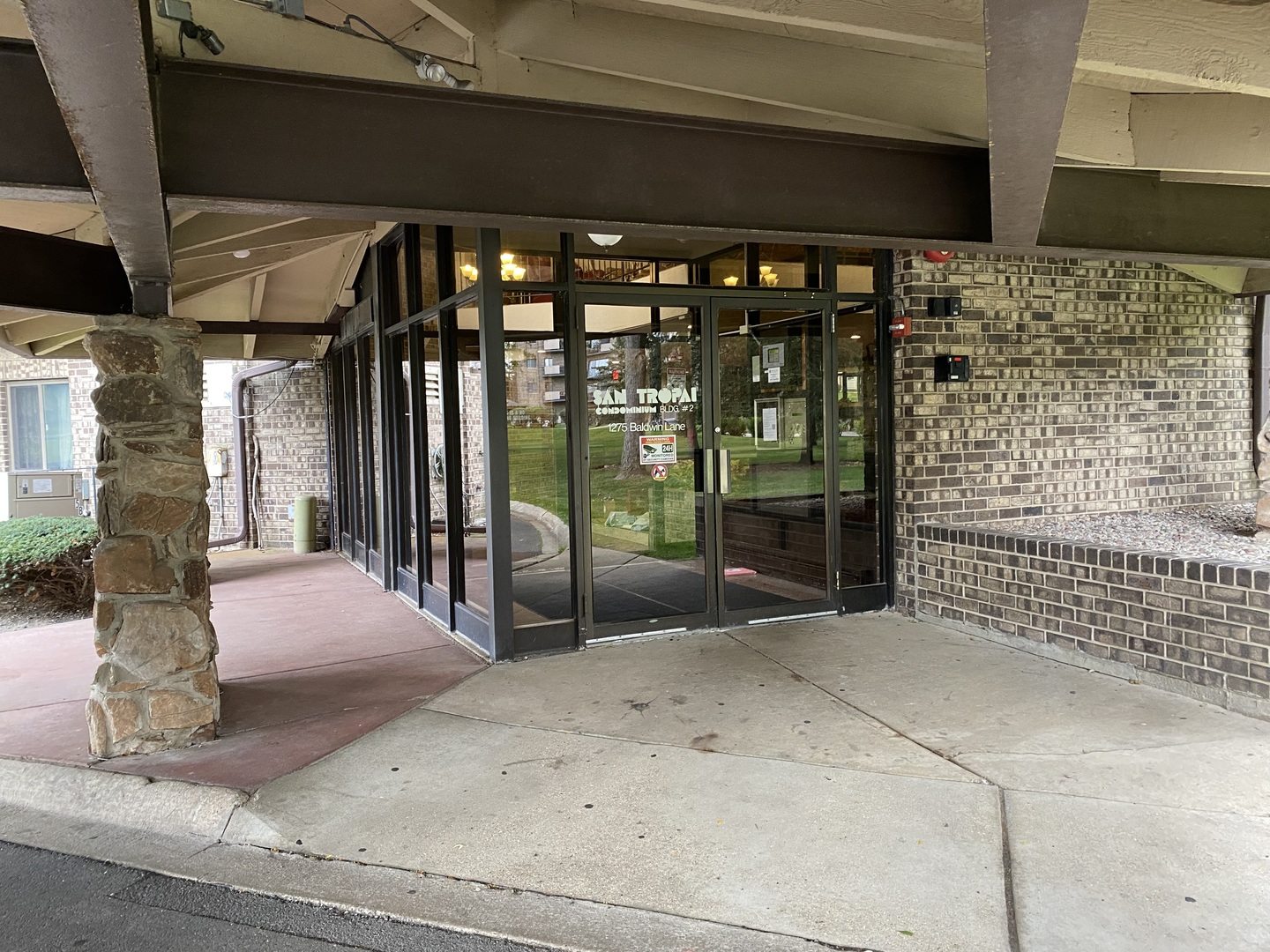 1275 E Baldwin Lane #408, Palatine, IL 60074