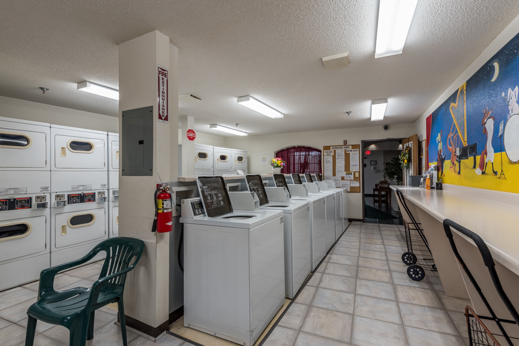 3305 Sunset Avenue #129, Waukegan, IL 60087