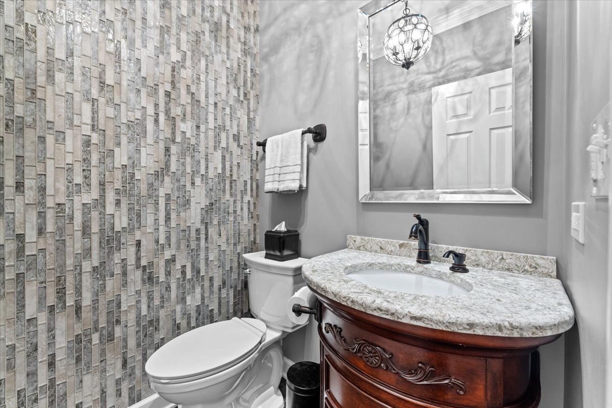 2459 Emerson Lane, Naperville, IL 60540