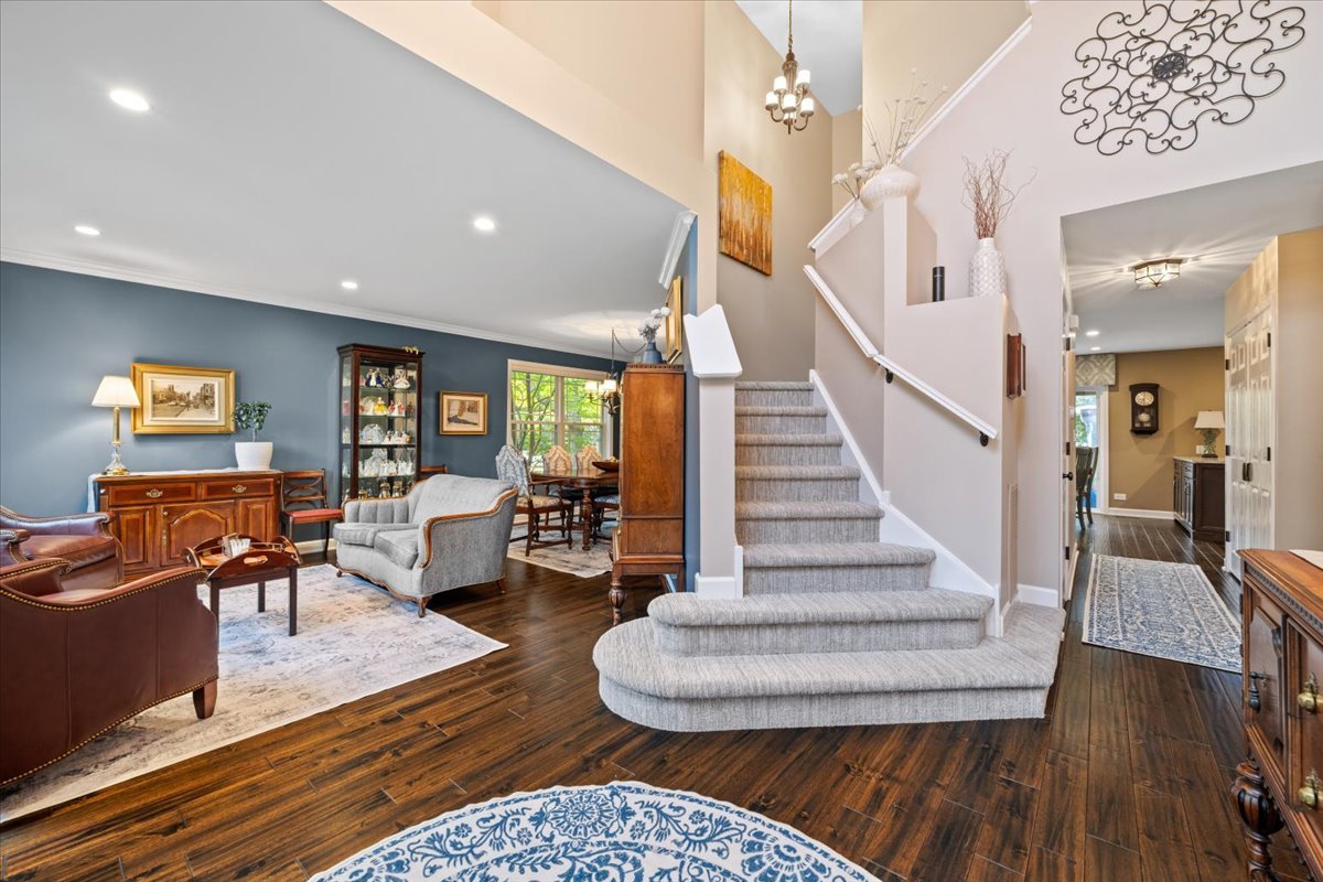 2459 Emerson Lane, Naperville, IL 60540