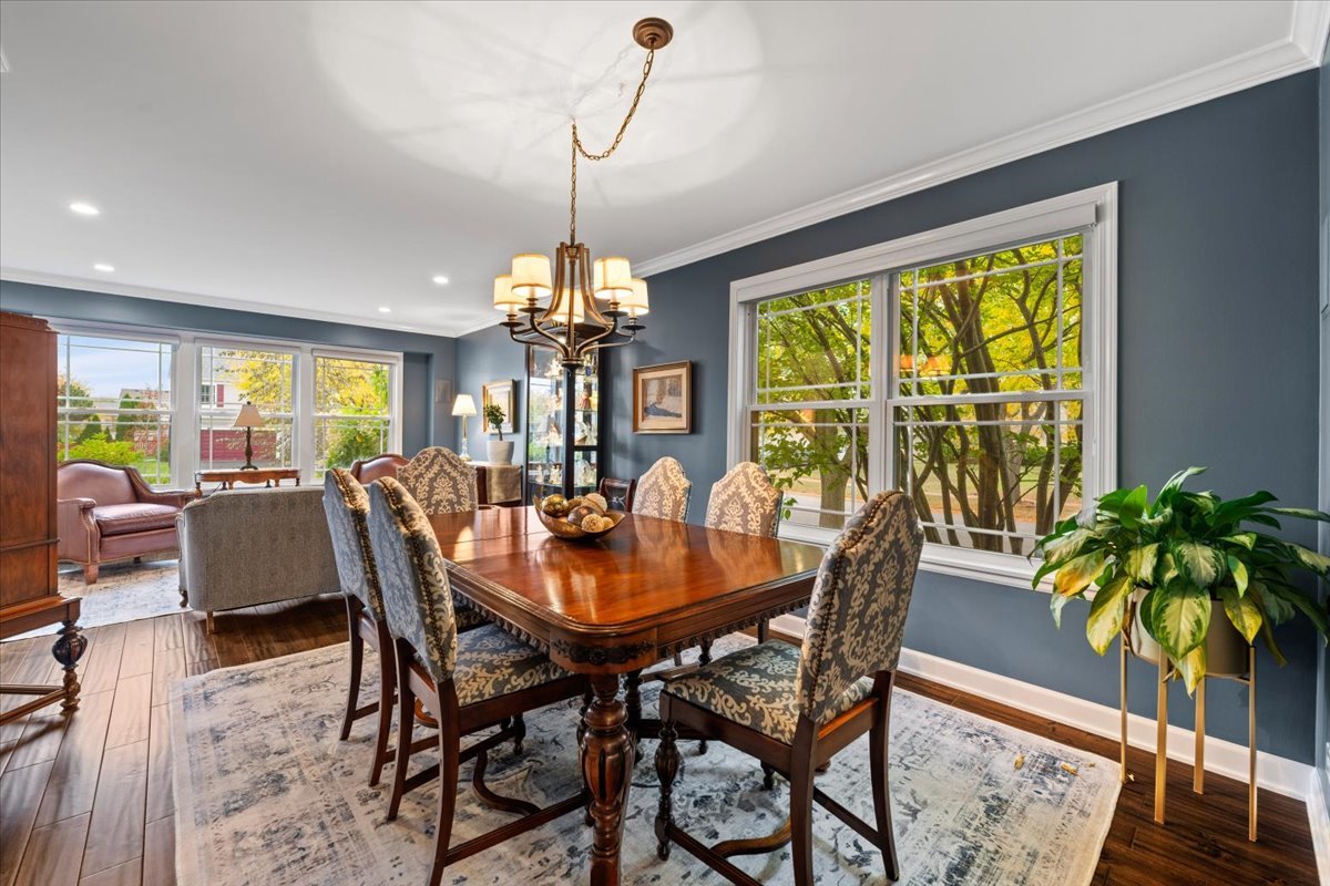 2459 Emerson Lane, Naperville, IL 60540